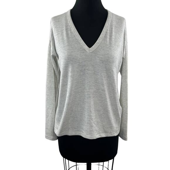 Rag & Bone Gray Knit Sweater Rayon Rib V-Neck Long Sleeve Pullover S Small - Picture 1 of 8